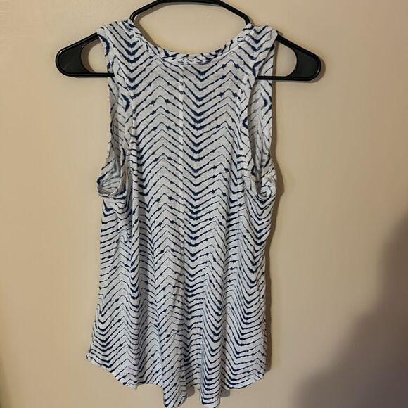 Athleta Small Women Breezy Arrowhead Tank Top Active Crew Neck Chevron - Picture 6 of 7